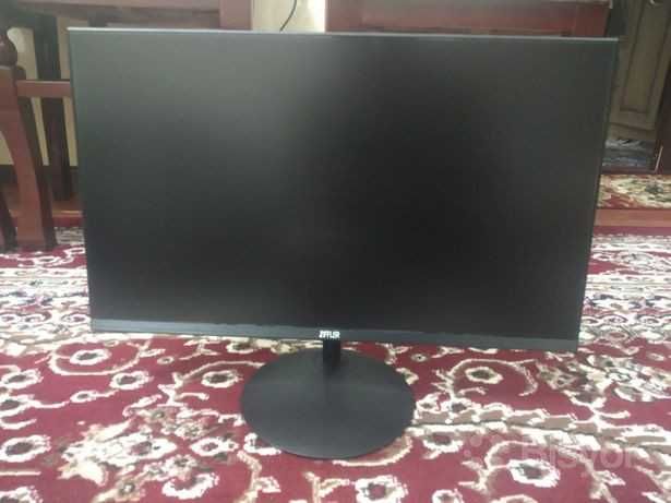 Stoloniy kompyuter sotiladi 8 gb