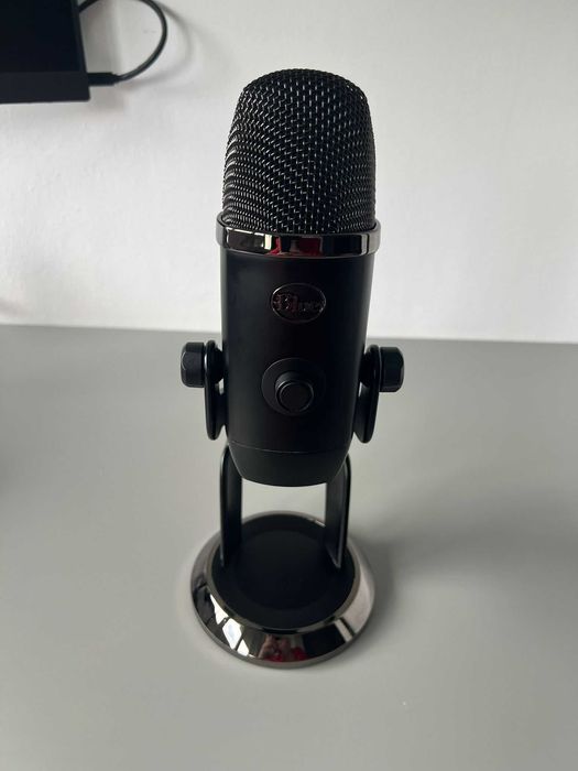 Microfon Blue Yeti x