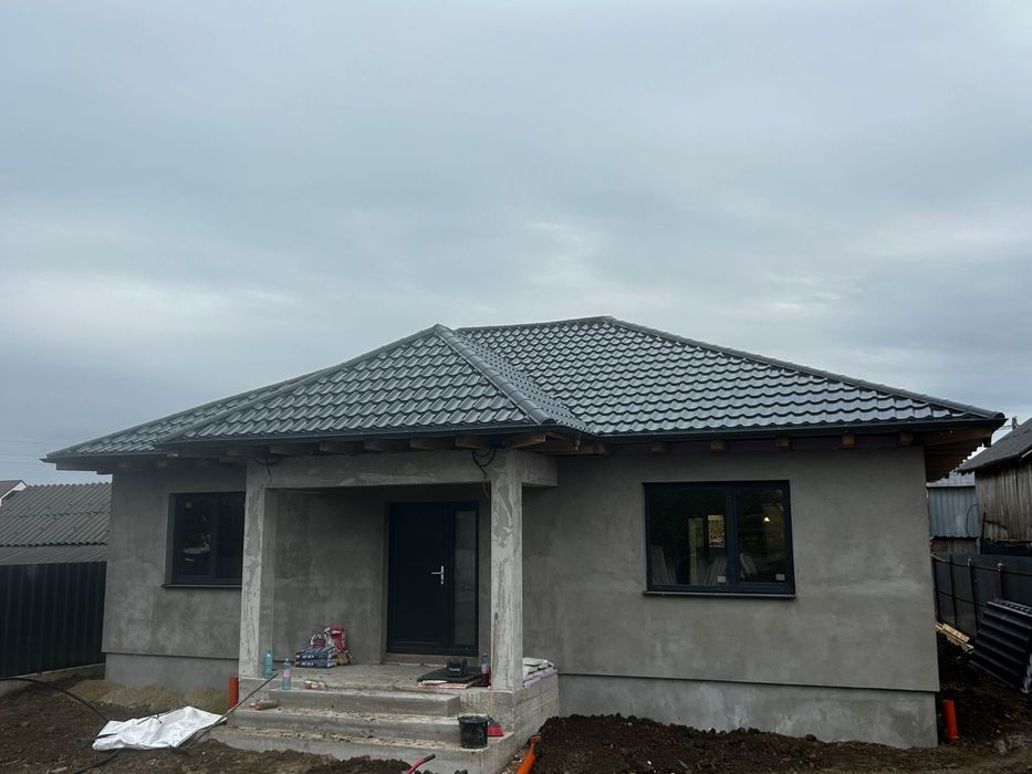 Casa Vanduta Din Faza La Rosu