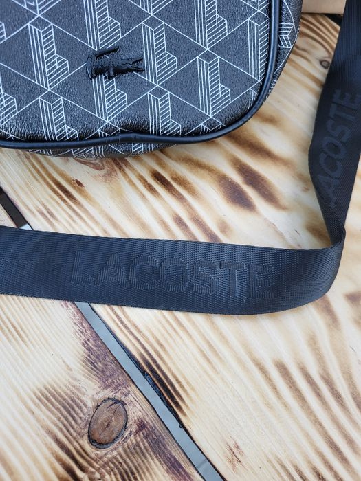 Borseta Lacoste neagra