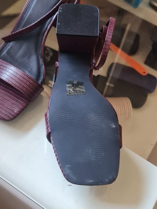 Sandale Schum noi