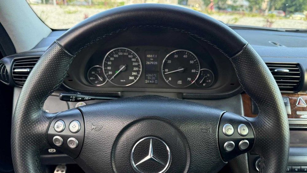 Mercedes C180 kompressor 2005 automat GPL