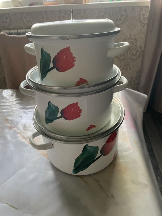 Продам набор кострюль