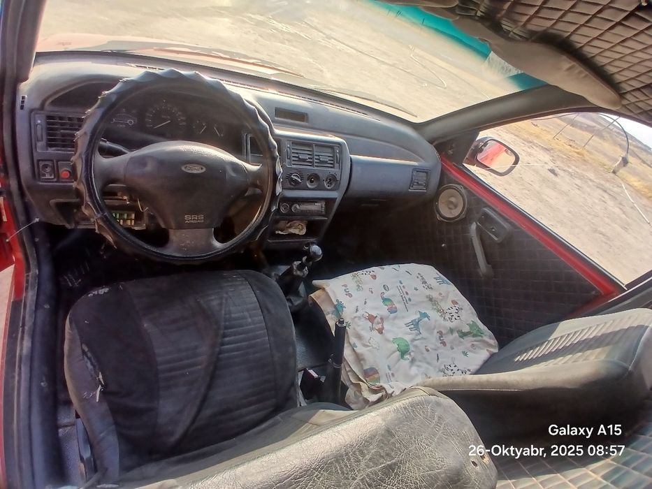 Ford eskord holati urta