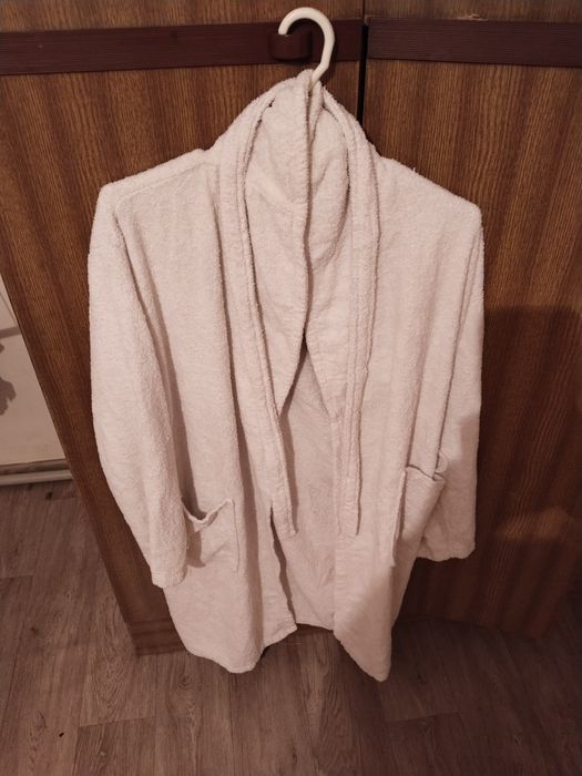 Продам женские вещи