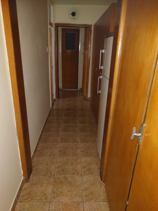 Inchiriez apartament 3 camere Pitesti
