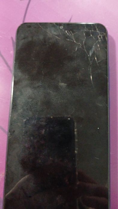 Продам телефоны на запчасти,