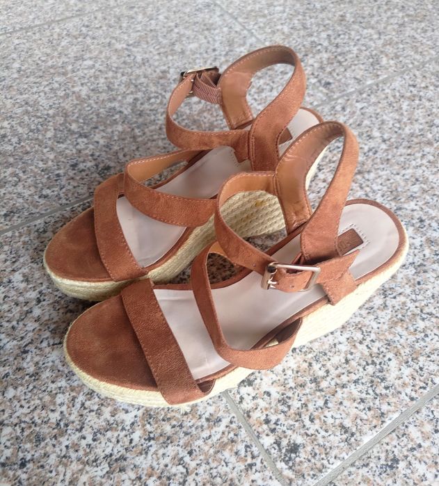 Sandale Forever 21 cu platforma