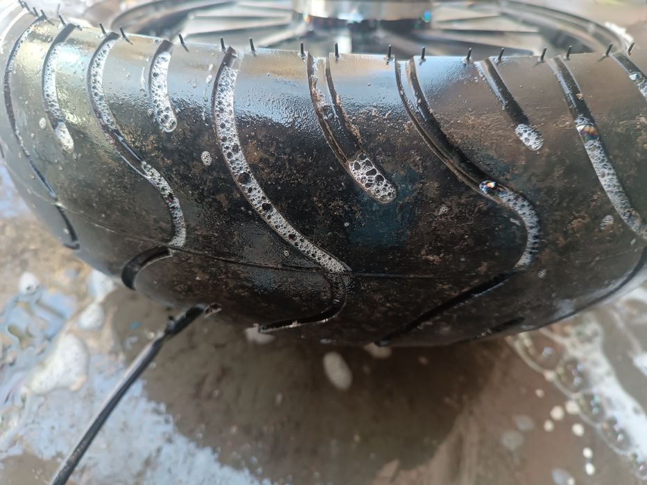 Продаю электродвигатель 72/60v 2000watt 12размер практически новый.