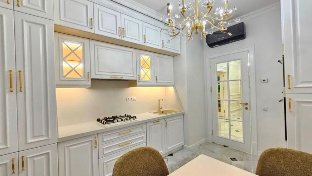 Новомосковская 4 комнт а Сдаётся безупречная квартира в новостройке