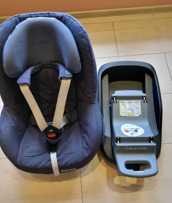 Детско столче за кола Maxi Cosi Pearl + Основа за столче FamilyFix