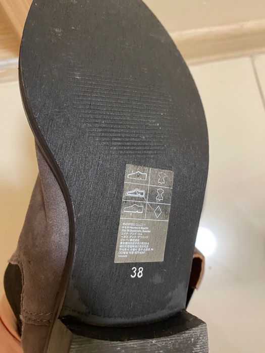 Дамски боти на H&M