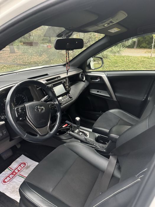 Тайота раф 4 с пробегом