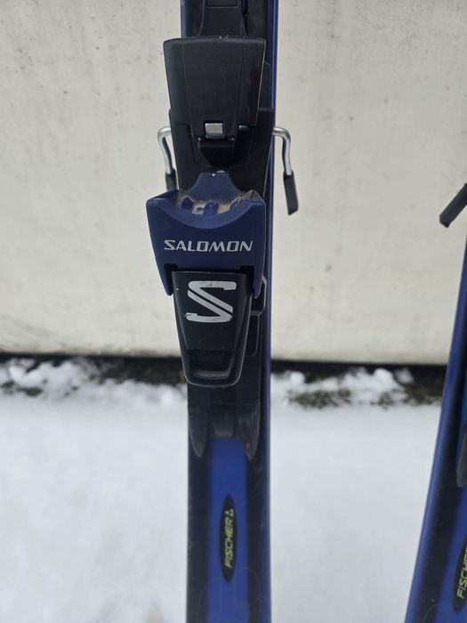 Schiuri și clăpari de vânzare