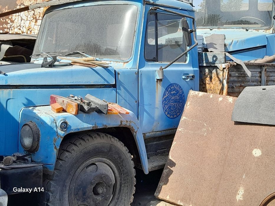 Продам недорого газ 53