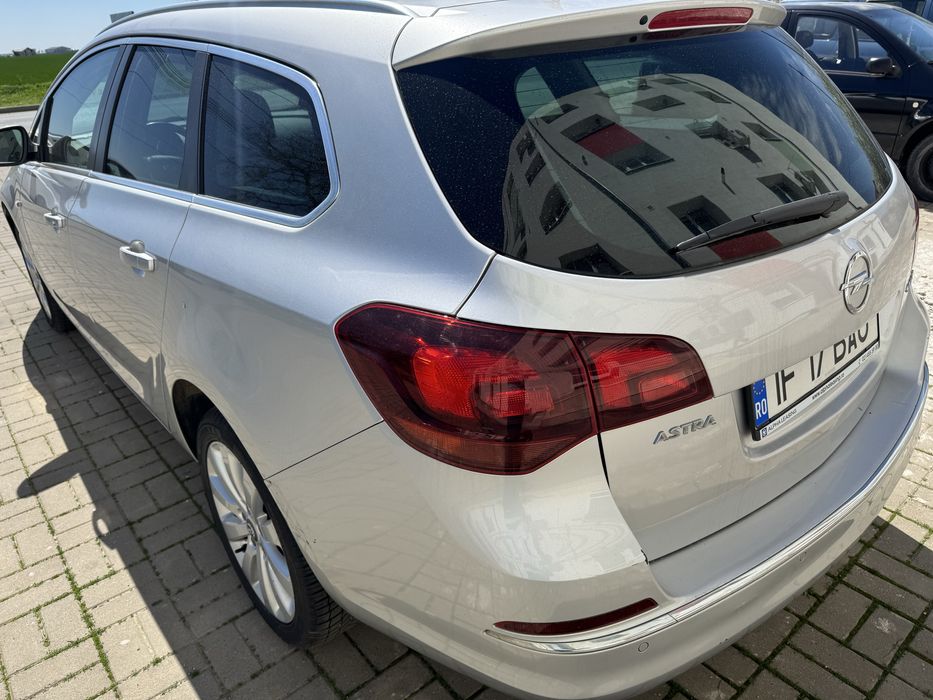 Opel Astra J Sport Tourer Euro6