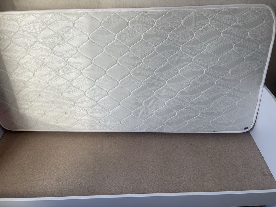 Продаю кровать для мальчика 90/190