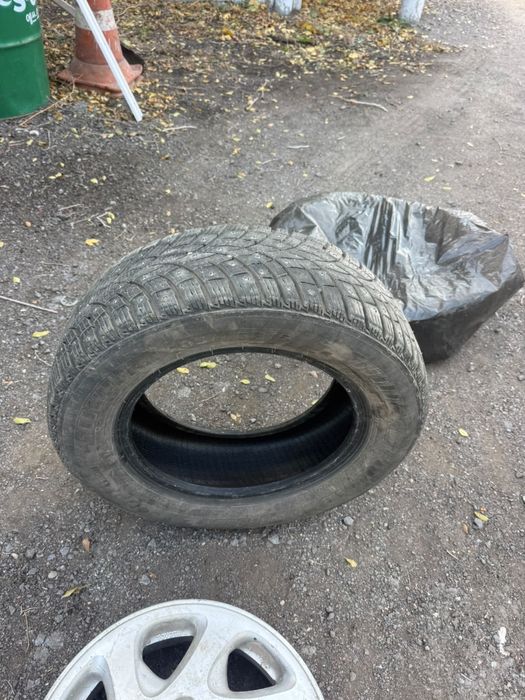 Продам шины с дисками 15