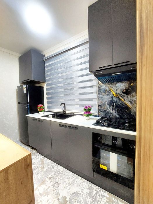 Kvartira sotiladi srochna