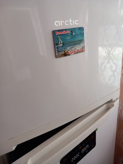 Vand frigider  arctic