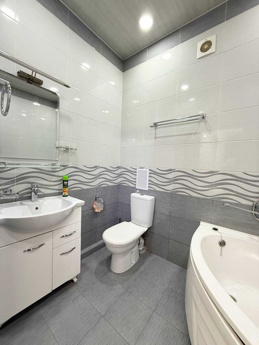 Продается квартира в Яшнабадском районе Новостройка Махтумкули 3-х ком