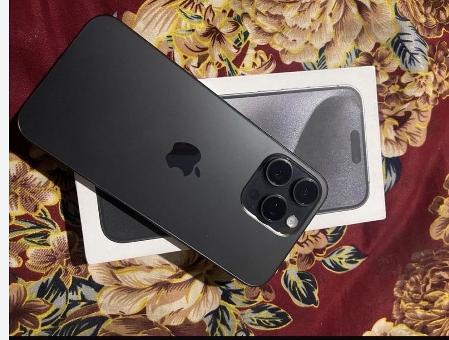 Айфон 15 про макс