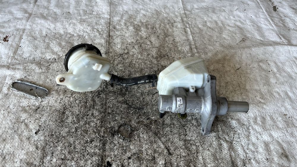 Honda Civic 7 спирачна помпа