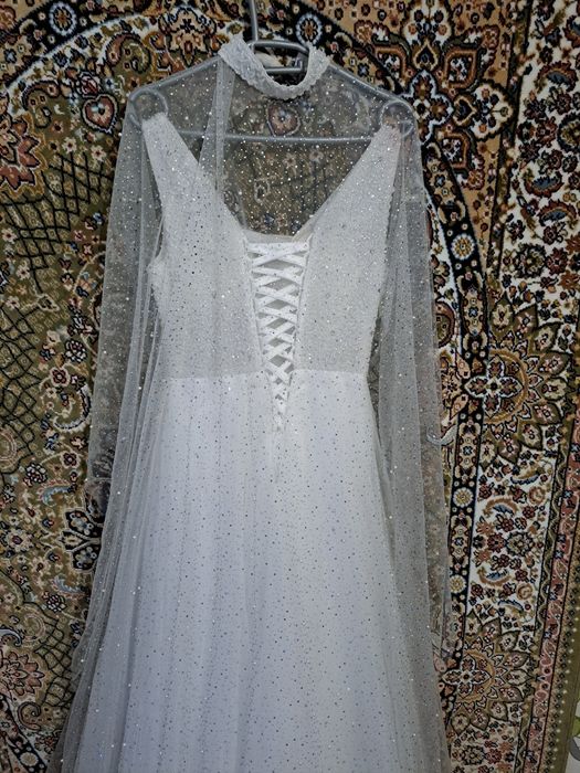 Платье свадебное