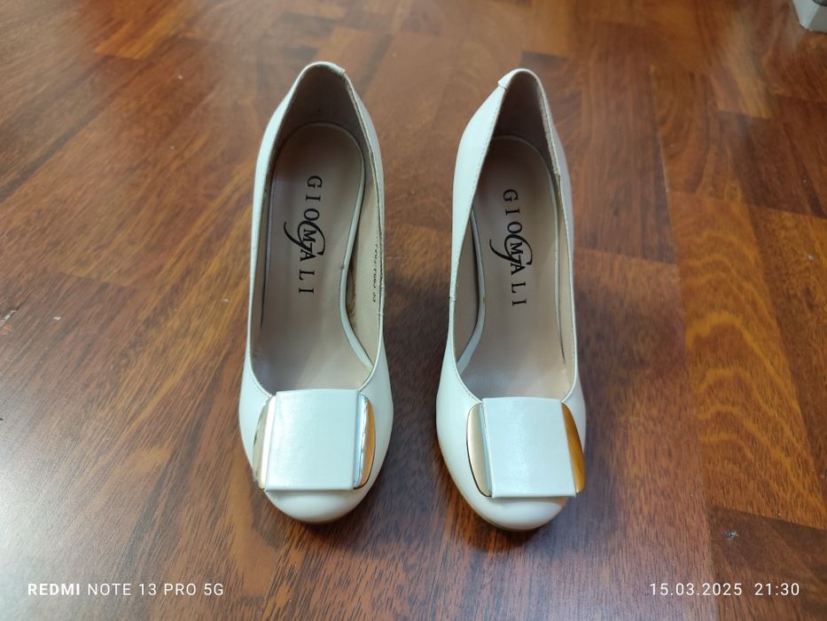 Туфли женские стильные