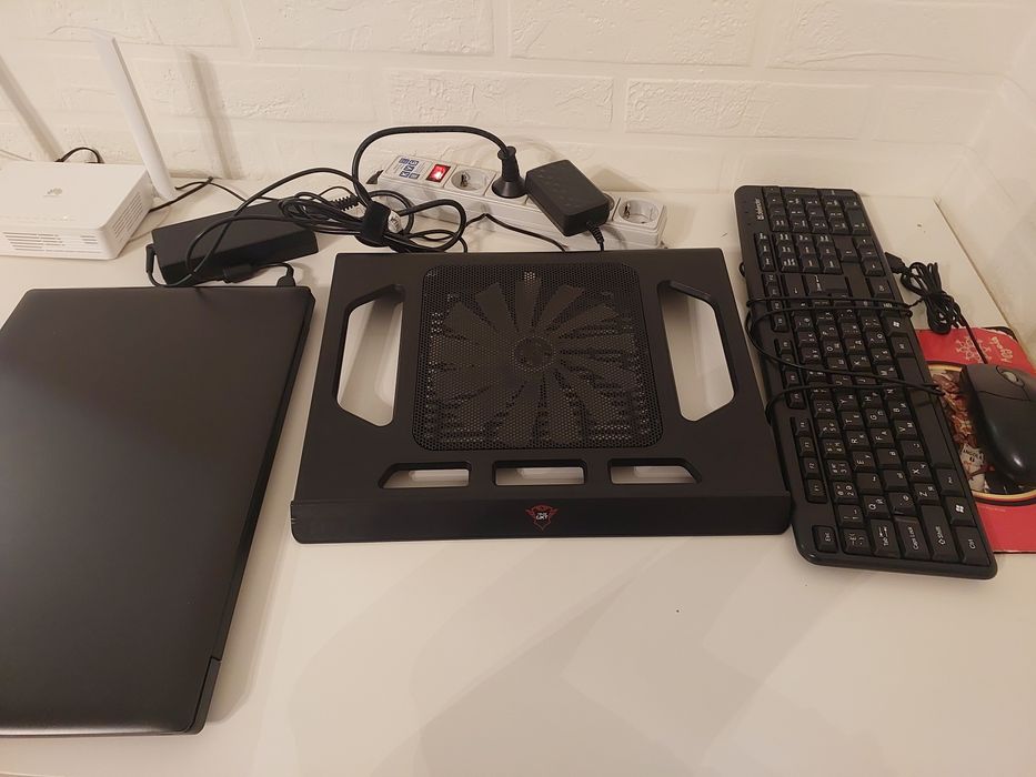 Продам ноутбук Lenovo ideapad 330