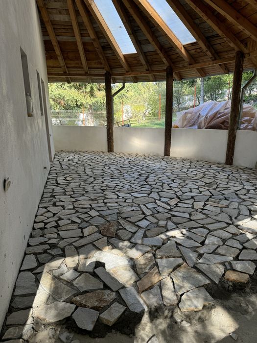 Vand piatra decorativa si montez