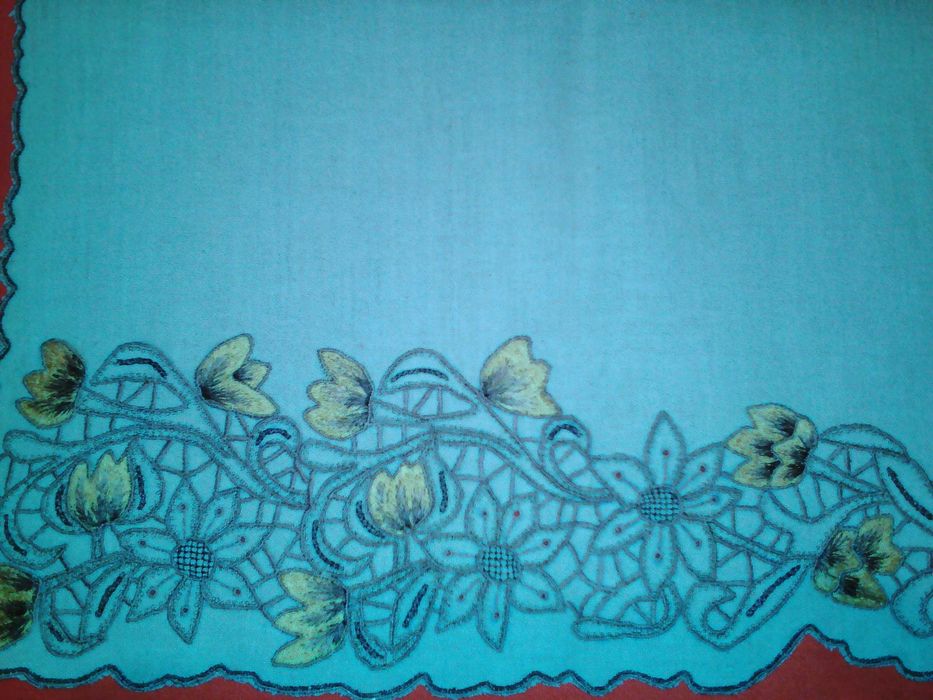 продавам неупотребявани юрган, тъмночервен китеник