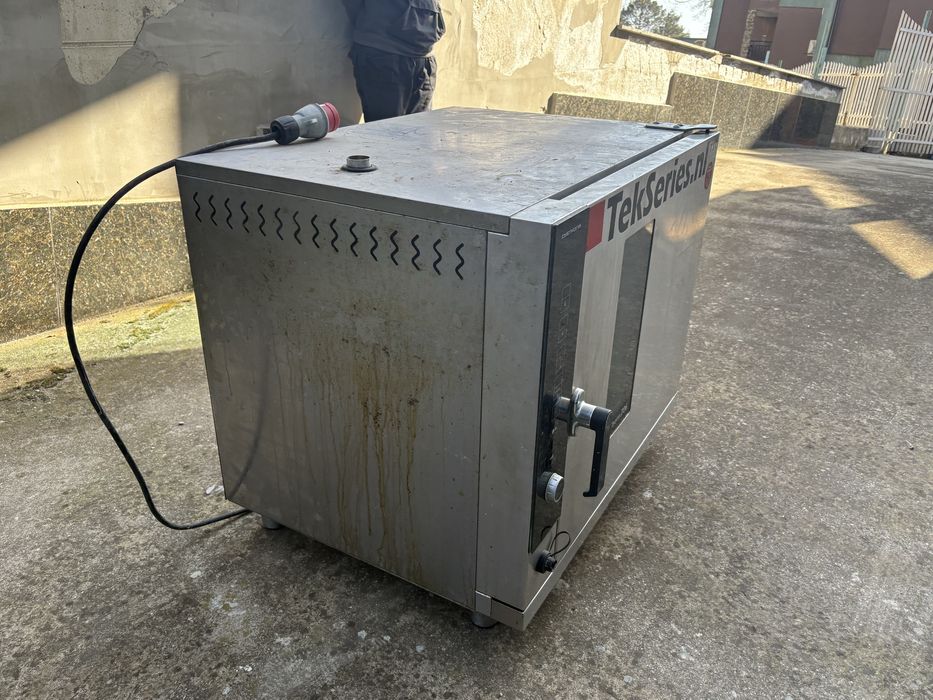 Конвектомат 6 тави