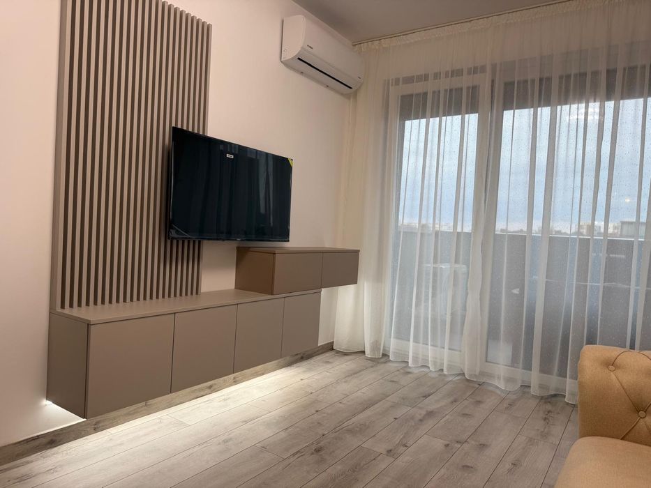 Inchiriez apartament Adora Park prima inchiriere