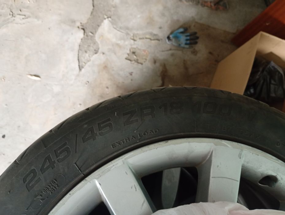 Гуми с джанти 18 цола Мерцедес