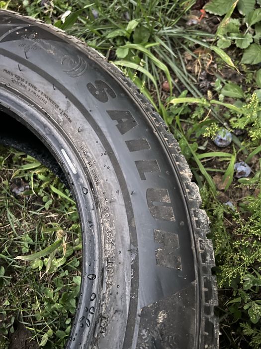 Комплект зимних шин 225/65/17