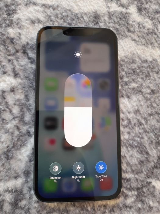 Vând iPhone 14 blue