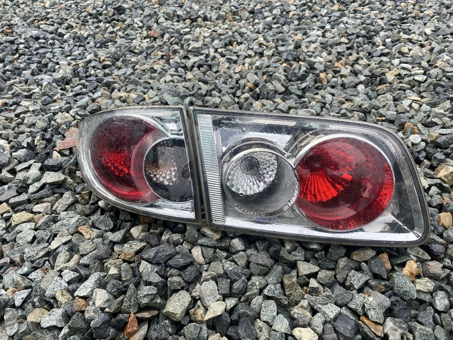 Stop mazda 6 break stanga/dreapta aripa/haion an:2002-2005