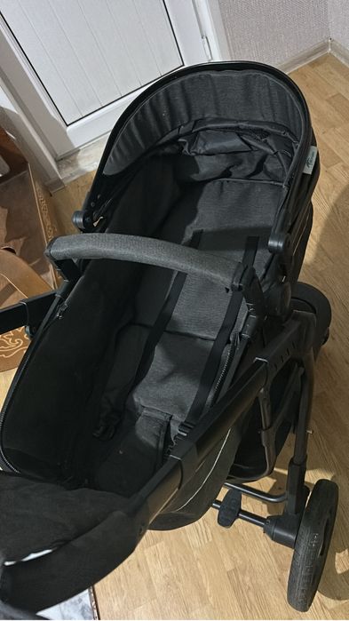 Продам коляску текнум серого цвета