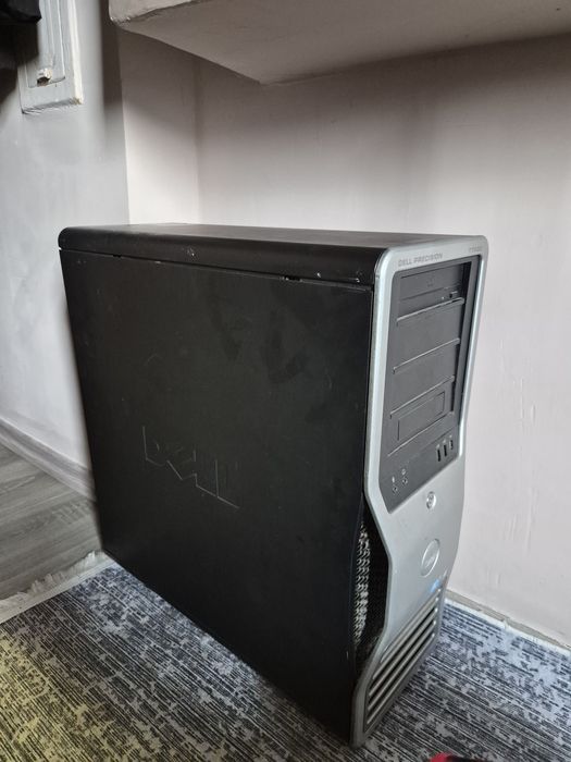 Настолен Компютър