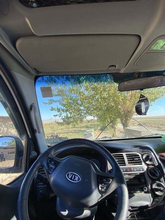 Киа бонго сотилади