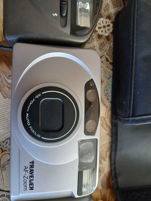 Продавам стари фотоапарати