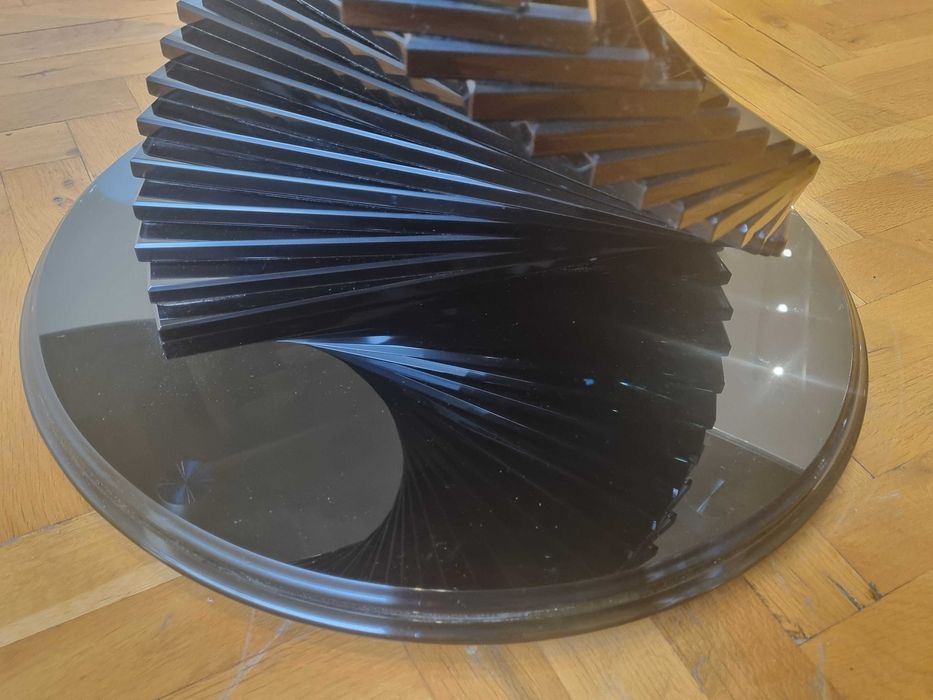 Холна маса от масивно, закалено стъкло