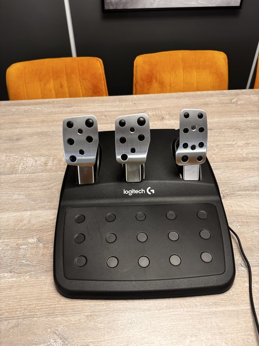 Logitech G29 + Shifter – Stare excelentă – PlayStation / PC