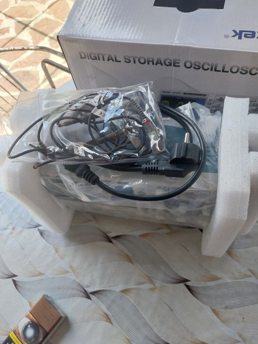 Чисто нов цифров осцилоскоп Hantek DSO5072P (70MHz, 1GSa/s) – Пълен комплект