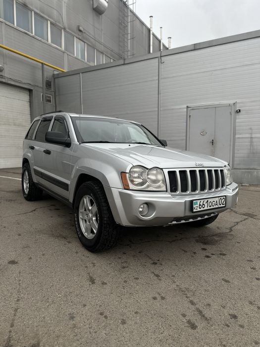 Jeep Grand Cherokee 2005 год
