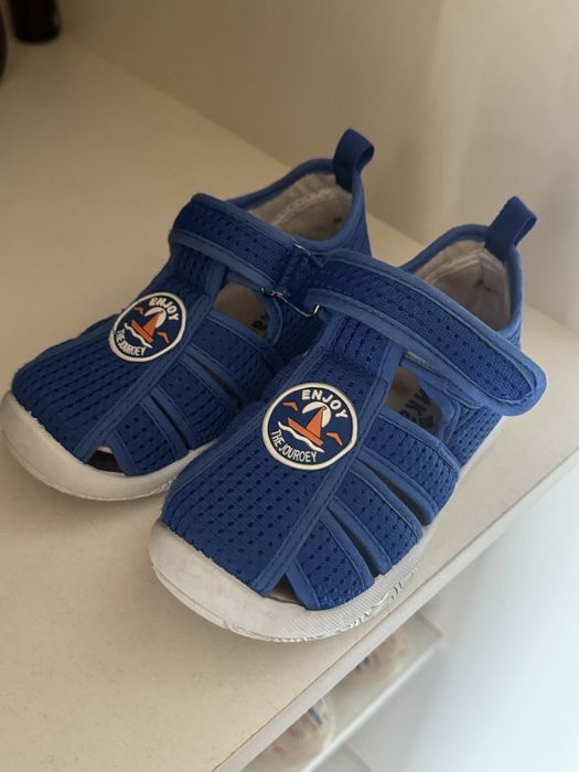 Продам Сандали дёшево