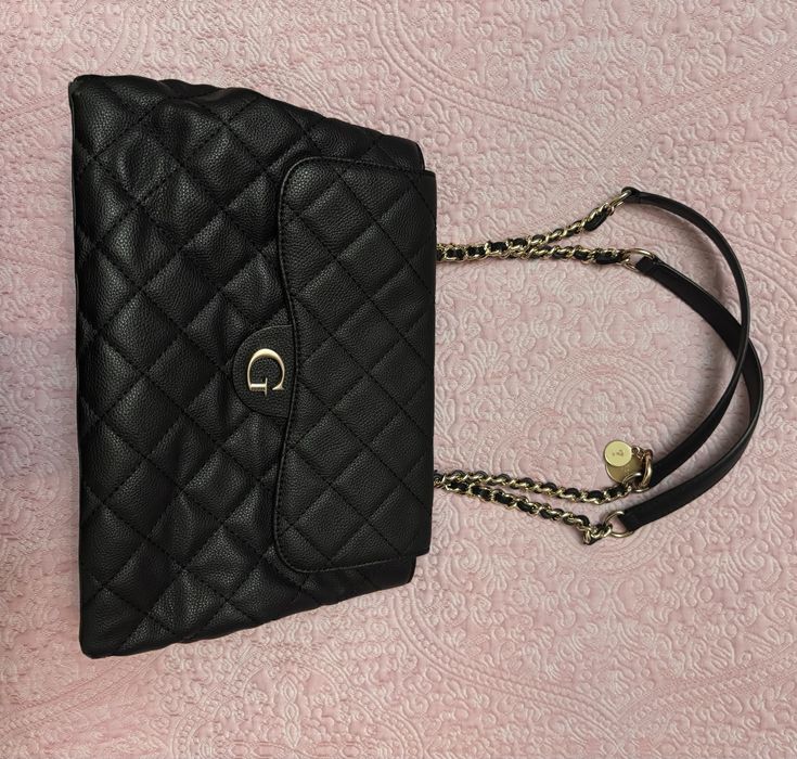 Дамска чанта guess