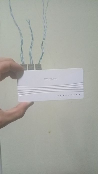 Vayfay kanalini kopaytiradi yoki kamera uchun vayfay tarqatadi
