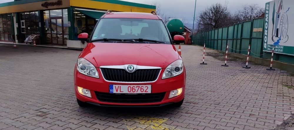 Skoda Roomster An 2013 Motor 1,2 Benzină Tsi În 4 Pistoane Climă Jante